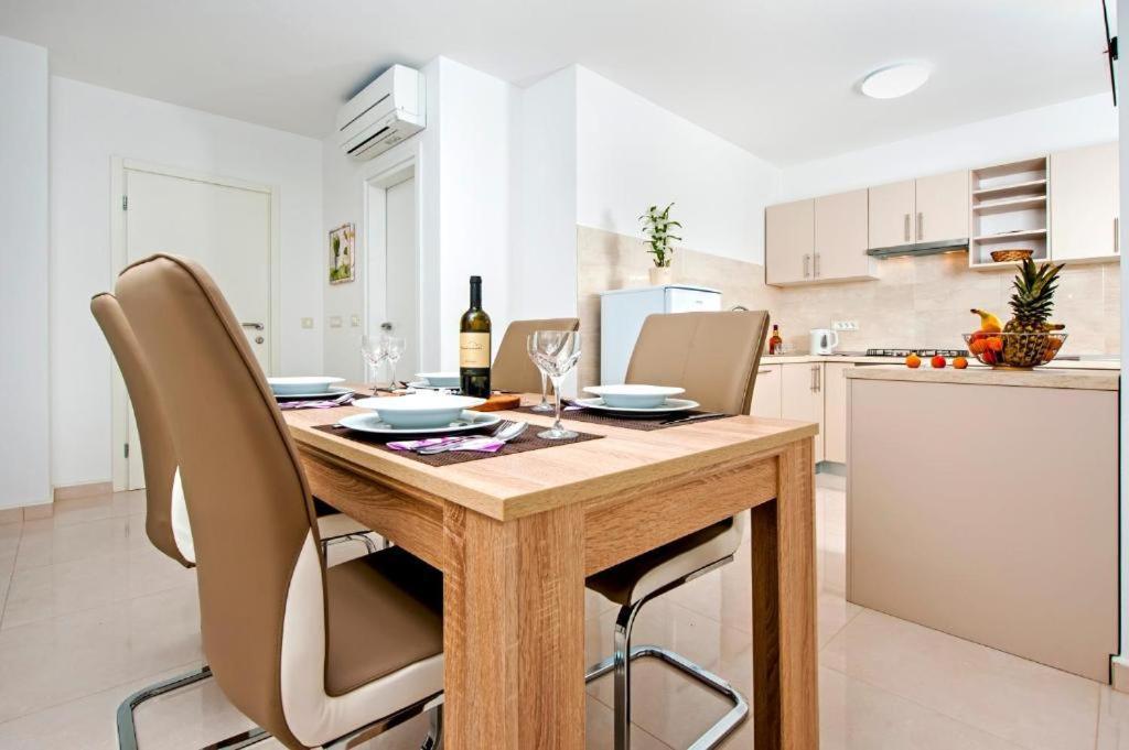 Aria Room And Apartmant Fuga โรวีน ภายนอก รูปภาพ