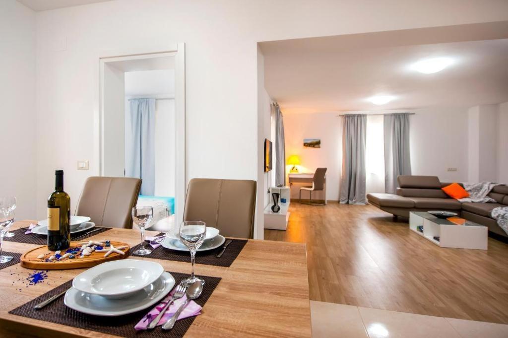 Aria Room And Apartmant Fuga โรวีน ภายนอก รูปภาพ